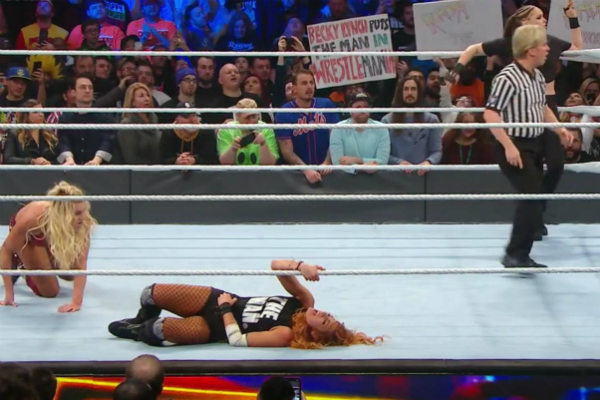 Abucheada, Ronda Rousey invade ring para asegurar duelo contra archirrival en la WWE