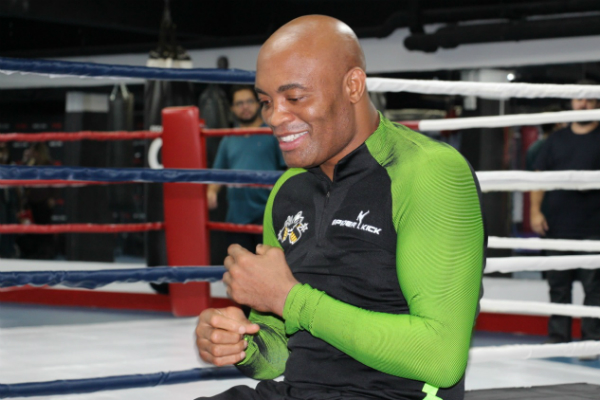 En probable última pelea en Rio, Anderson Silva lamenta ausencia de ‘Minotauro’ en cartelera