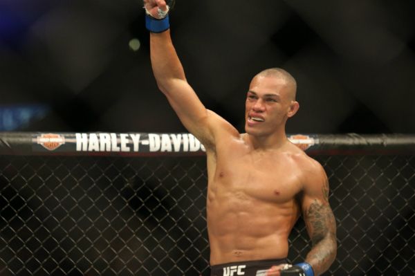 ¡Fin de la linea! Sheymon Moraes anuncia salida de UFC
