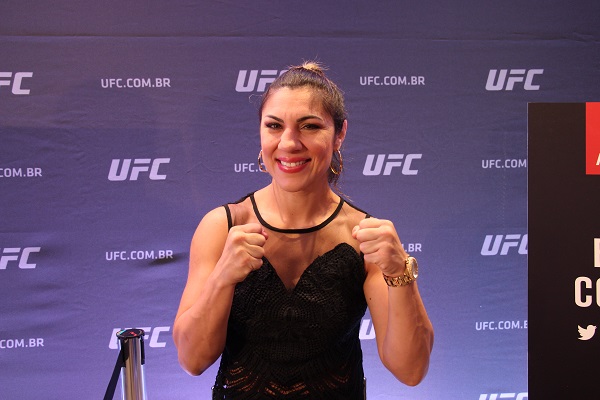 Bethe Correia lamenta apoyo de brasileños a rival de ‘Bate-Estaca’ en el UFC Rio