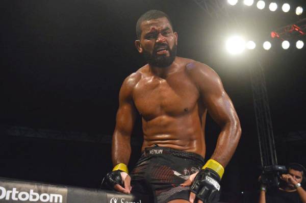 Anderson Oliveira recibe nueva oportunidad en Jungle Fight