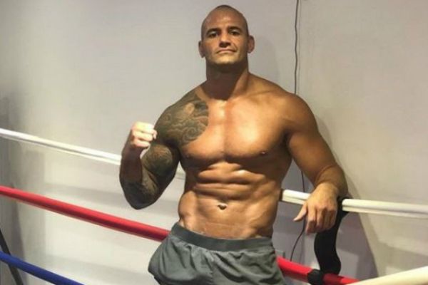 Primer rival de Jones en UFC elogia la versatilidad de su verdugo: «Es inmejorable»