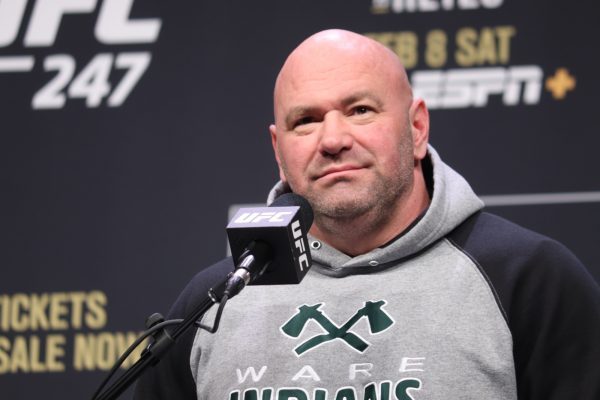 Bob Arum considera de «apresurada» decisión de Dana White de reanudar el UFC
