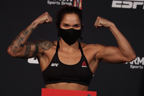 Liderados por Amanda Nunes, luchadores alcanzan el peso y confirman tarjeta del UFC 250