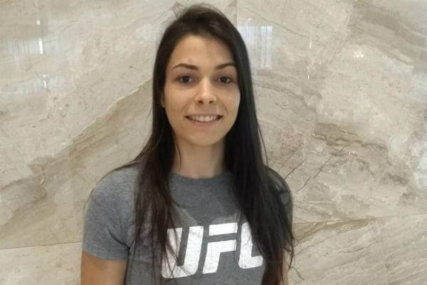 Problemas de visa y restricciones de viaje sacan a Melissa Gatto de tarjeta de UFC