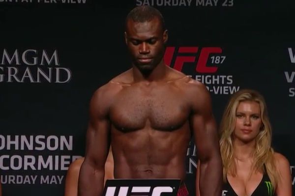 Uriah Hall acusa al campeón Israel Adesanya de «buscar peleas fáciles» en UFC