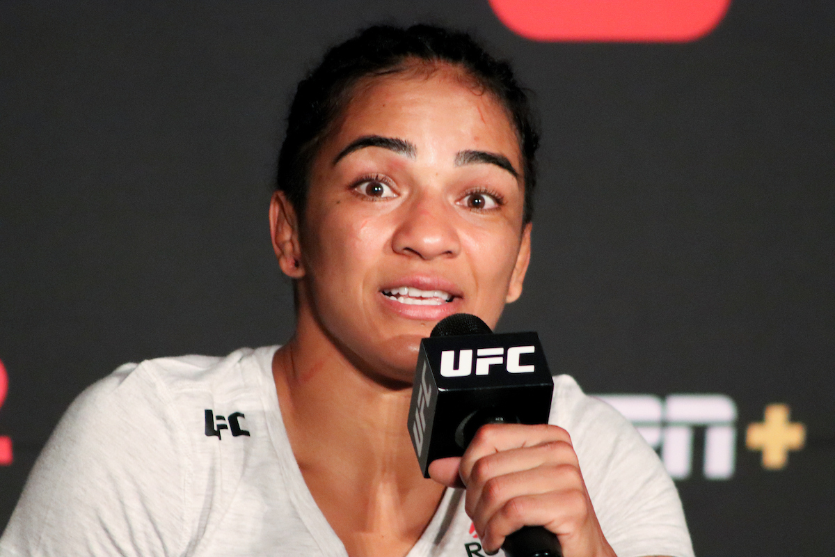 Viviane Araújo promete ‘castigar’ a su rival en UFC 262 y abre la puerta a peleas en peso paja