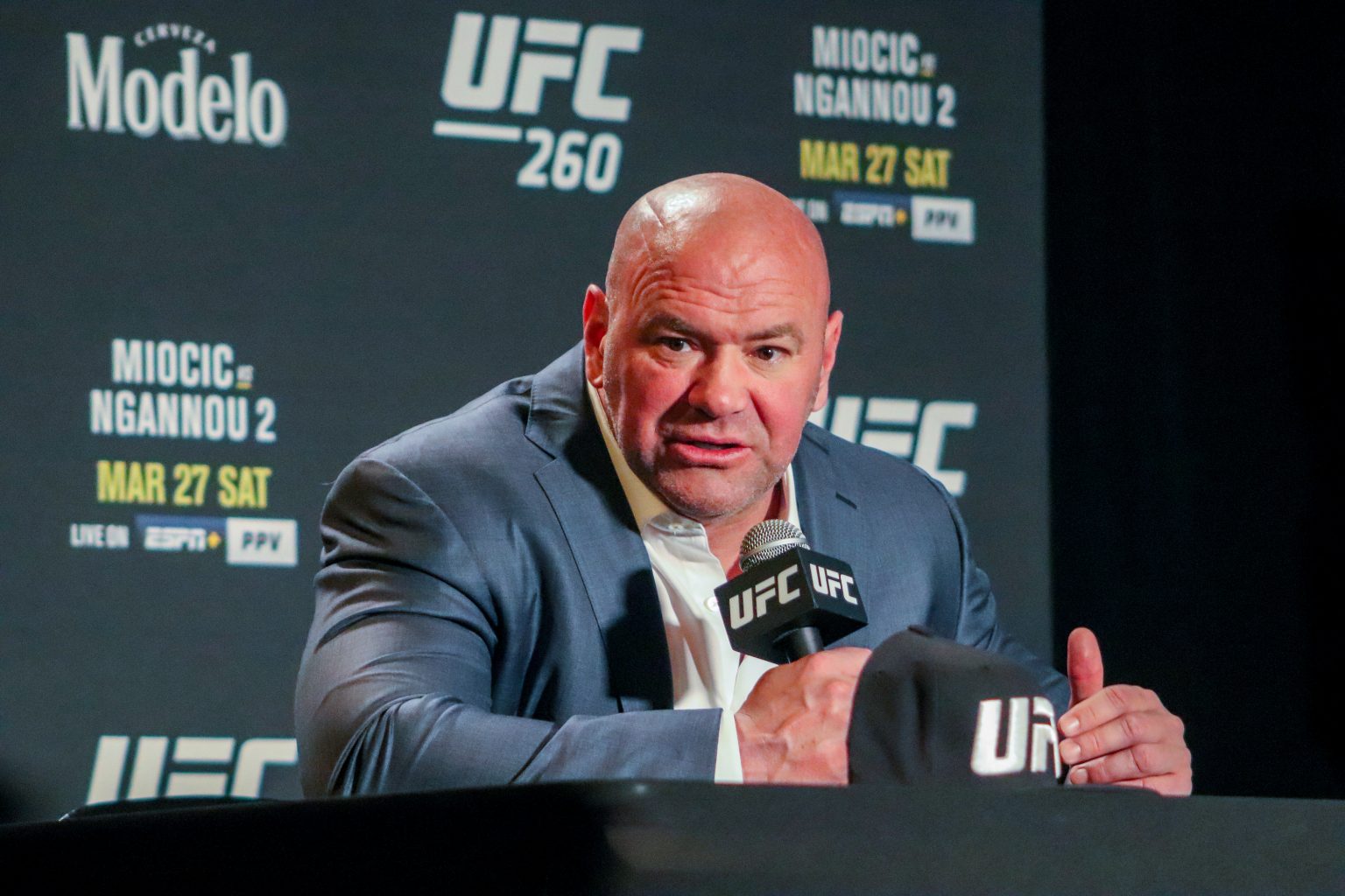 Dana critica al entrenador de Diego Sánchez luego que UFC lo liberara: «Está loco»