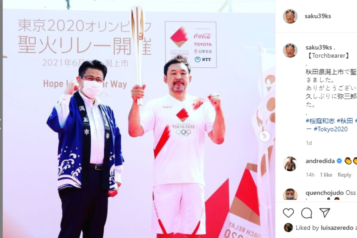 Leyenda de las MMA Kazushi Sakuraba lleva antorcha olímpica en Japón
