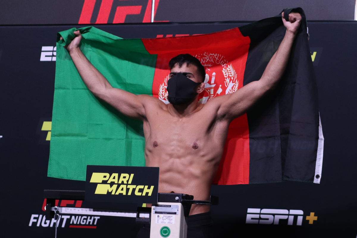 Sin visa, Nasrat Haqparast corre contra el tiempo y su pelea en UFC 266 está en riesgo