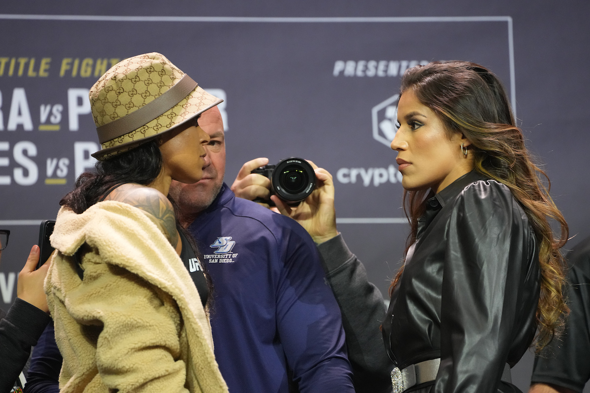 Amanda Nunes y Julianna Peña intercambian burlas en la conferencia de prensa del UFC 269