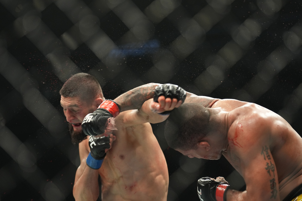 ‘Durinho’ y Chimaev reciben bono de $50 mil por ‘pelea de la noche’ en el UFC 273