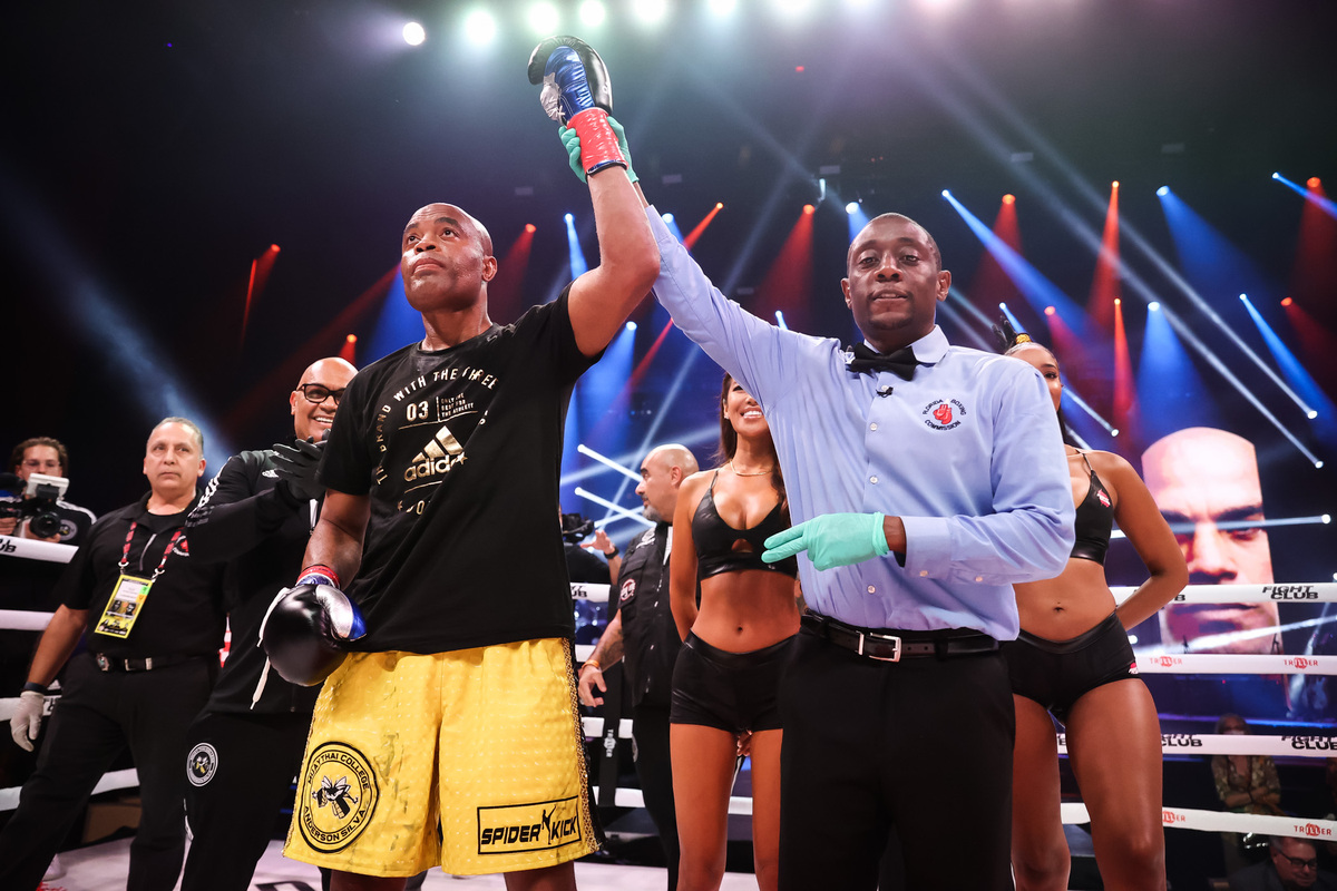 Roy Jones Jr. felicita a Anderson Silva por el éxito boxístico: “Impresionado”
