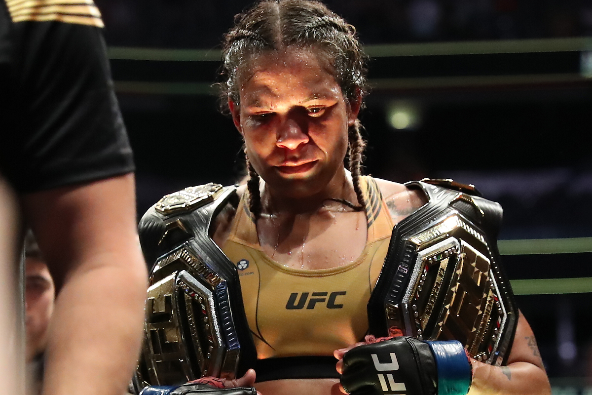 Amanda Nunes explica por qué espero para vencer a Julianna Peña por puntos