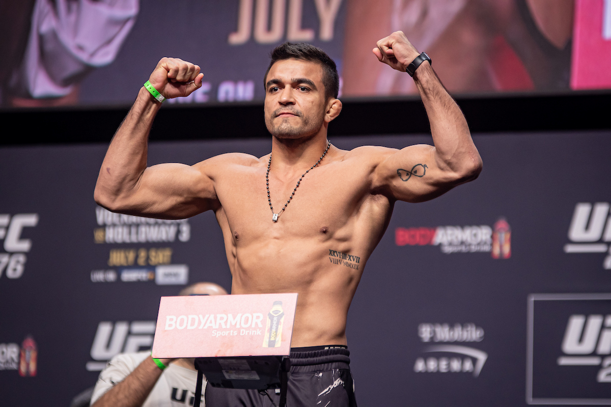 André ‘Sergipano’ derrotó a Uriah Hall y se mantiene invicto en el UFC 276