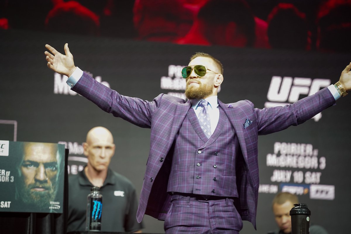 Conor McGregor expresa interés por medirse a exluchador de la UFC en boxeo