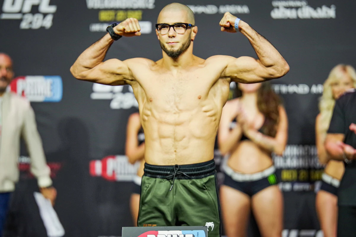 Promesa del peso mosca, Muhammad Mokaev apunta a la reserva en la pelea por el título en UFC 296