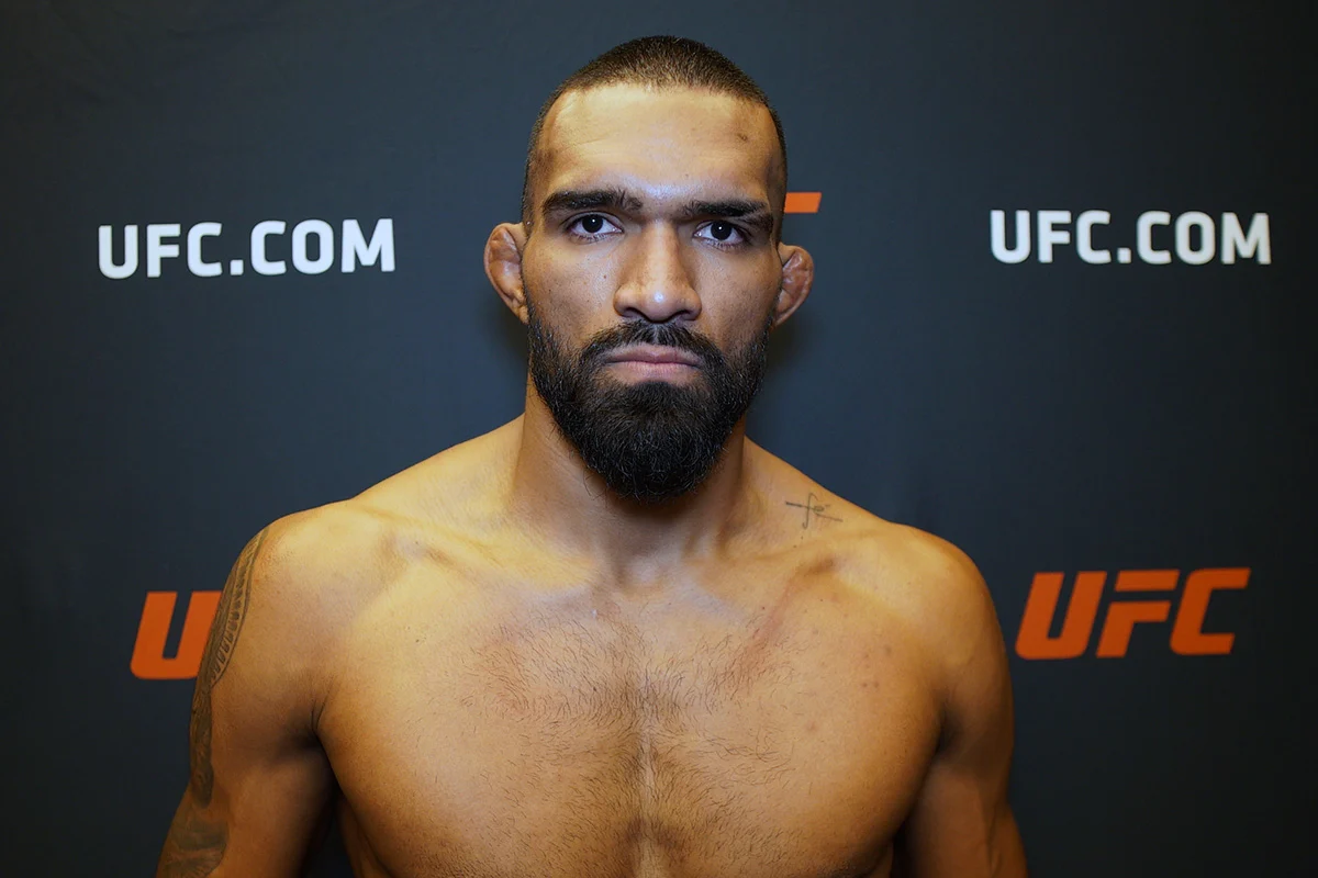 Brendson Ribeiro enfrentará a rival invicto en UFC Arabia Saudita