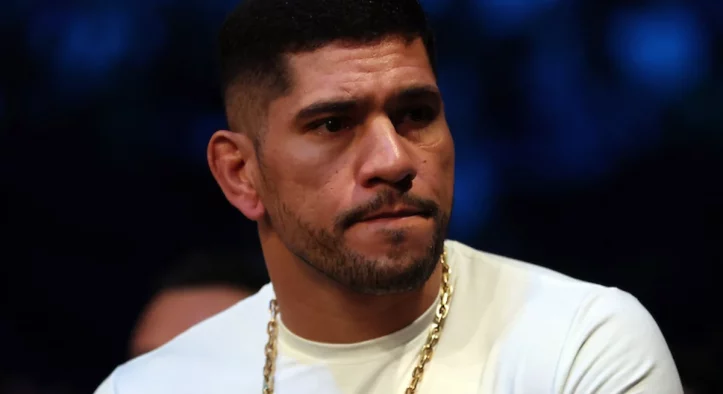 Alex Pereira pone fin a una posible trilogía con Adesanya en UFC: “Murió”