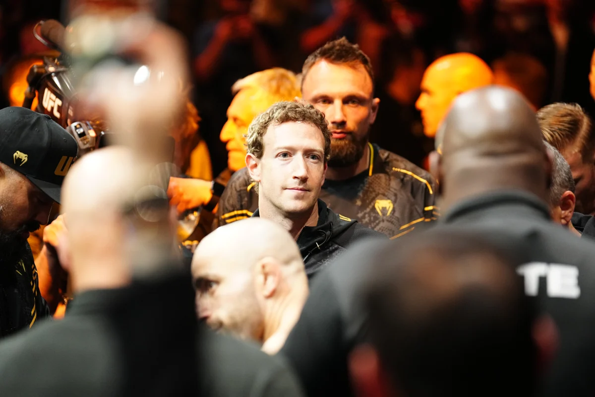 Mark-Zuckerberg-Corner-Volkanovski-UFC-298