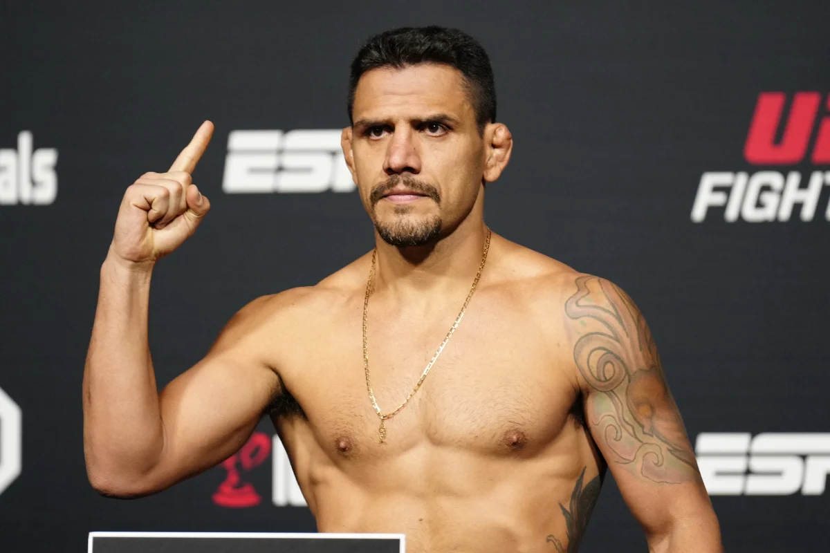 Rafael dos Anjos lamenta derrota en su cumpleaños y promete: “Volveré pronto”