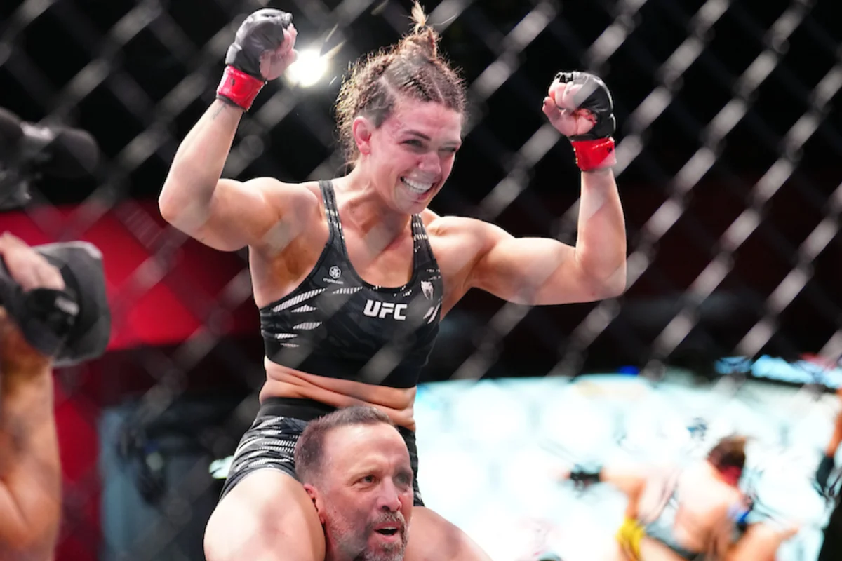 Mackenzie-Dern-Celebrando-UFCVegas101