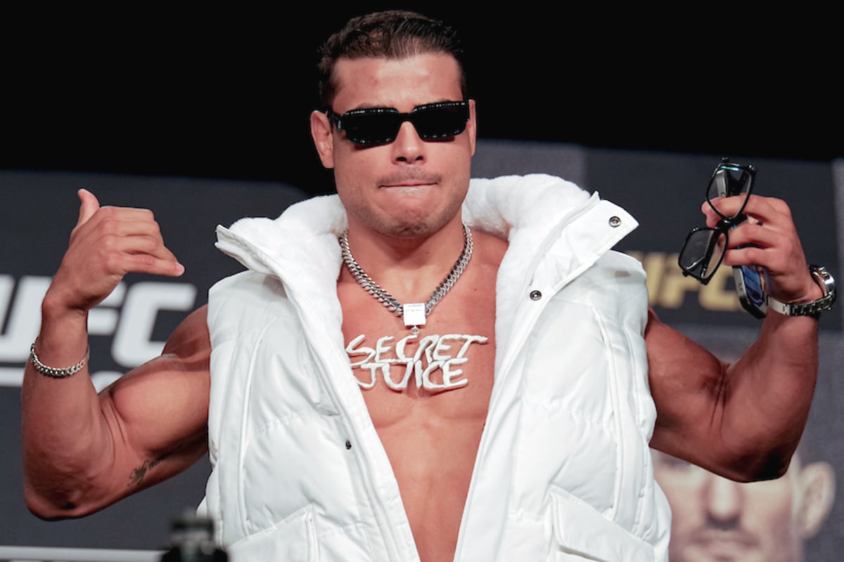 Paulo-Costa-Shara-Bullet