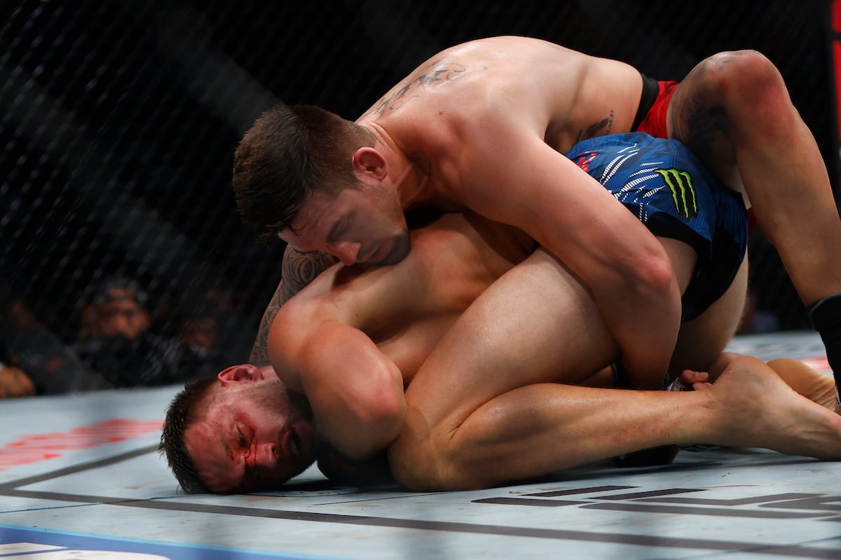 Entrenador de De Ridder asume responsabilidad de tirar la toalla en UFC Canadá