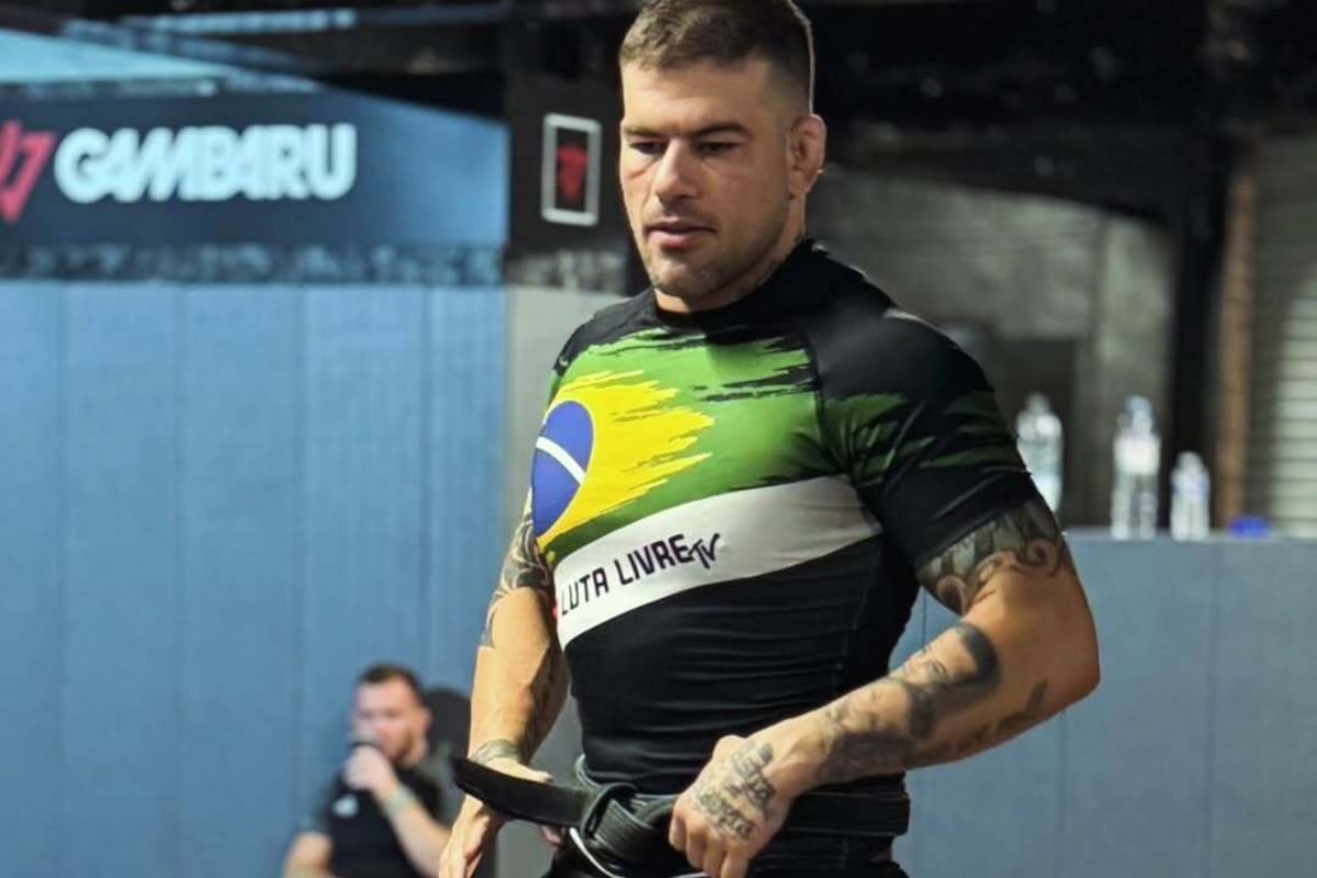 Entrenador brasileño de lucha libre revela razón por la que rompió con Tom Aspinall
